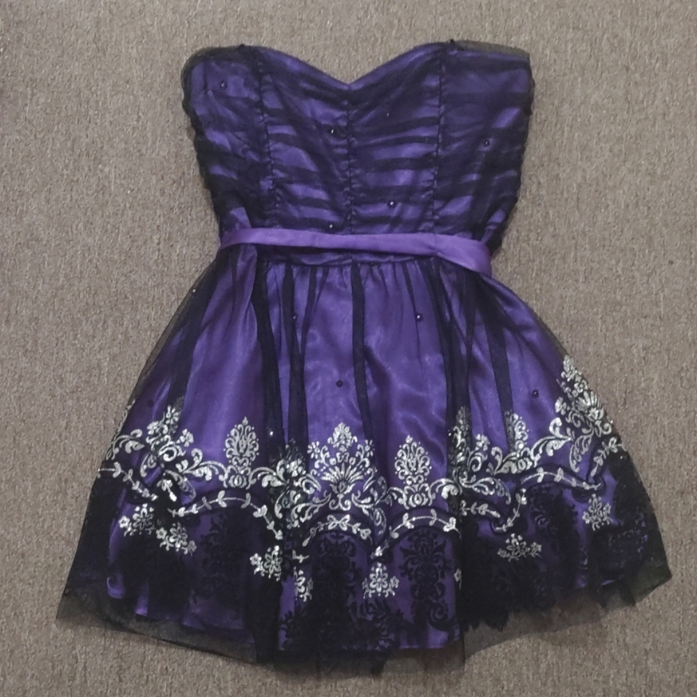 Purple and Black Strapless Formal Dress